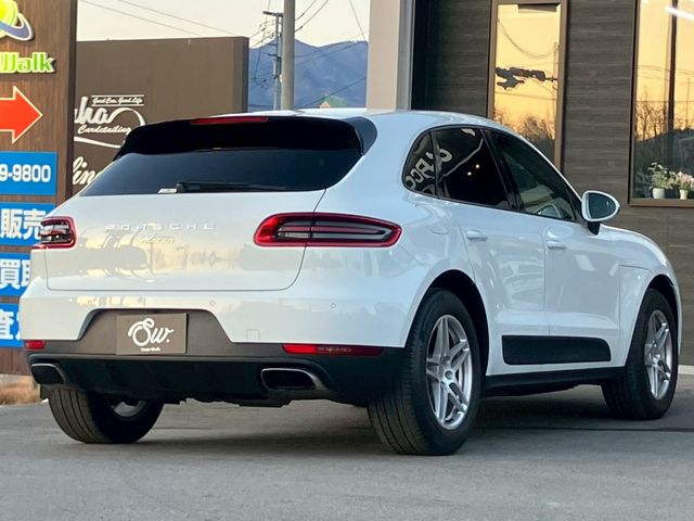 PORSCHE MACAN 2015 Image 31