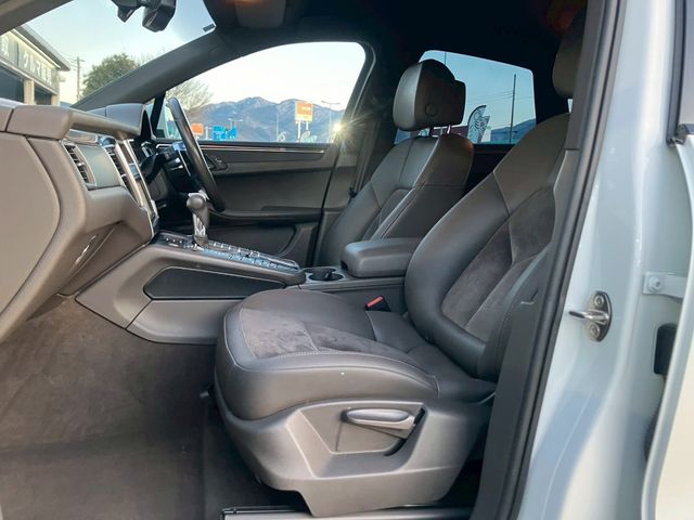 PORSCHE MACAN 2015 Image 31