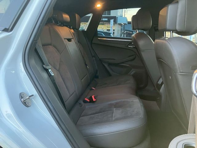 PORSCHE MACAN 2015 Image 31