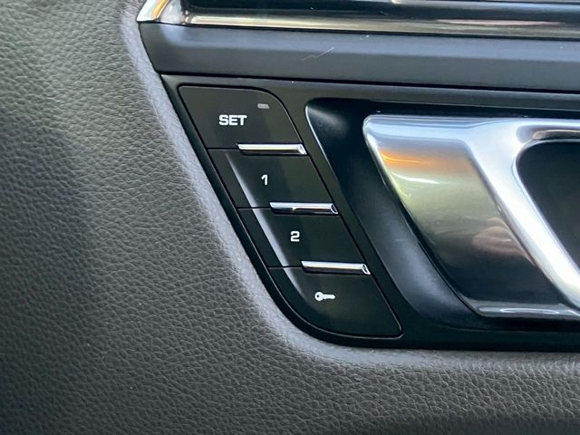 PORSCHE MACAN 2015 Image 31