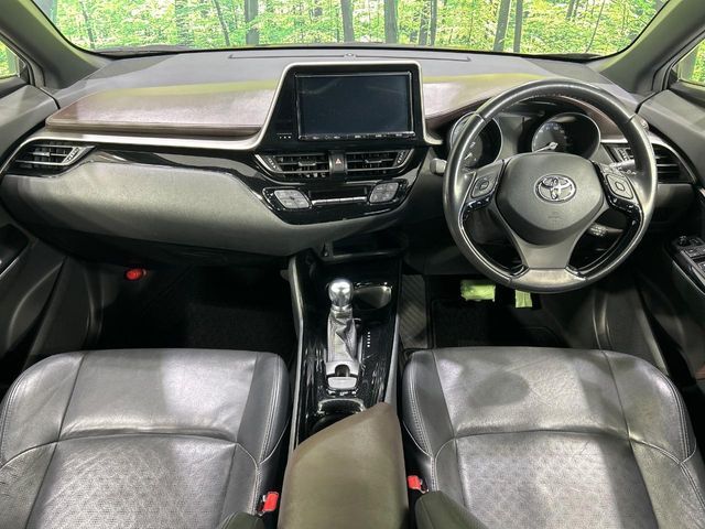 TOYOTA C-HR 2017 Image 31