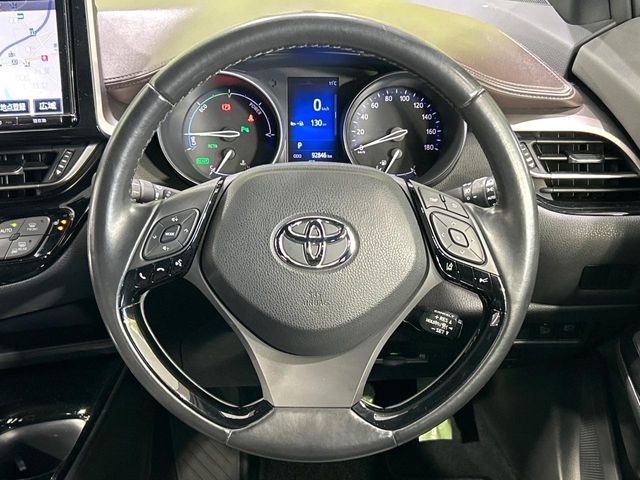 TOYOTA C-HR 2017 Image 31