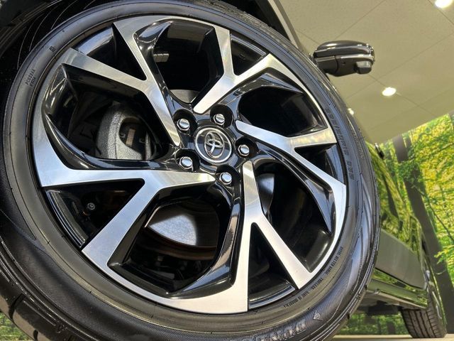 TOYOTA C-HR 2017 Image 31