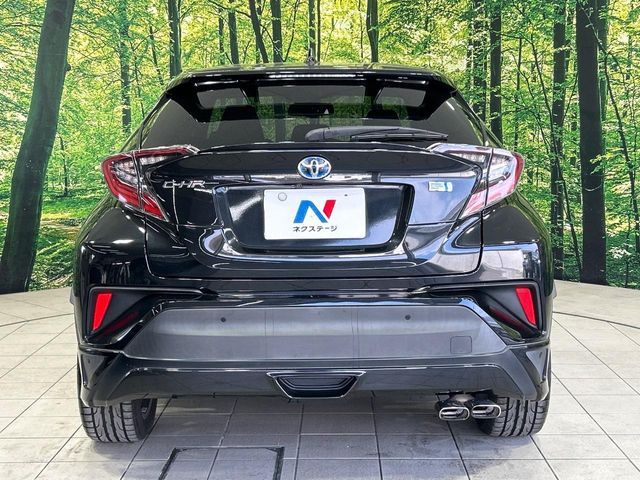 TOYOTA C-HR 2017 Image 31