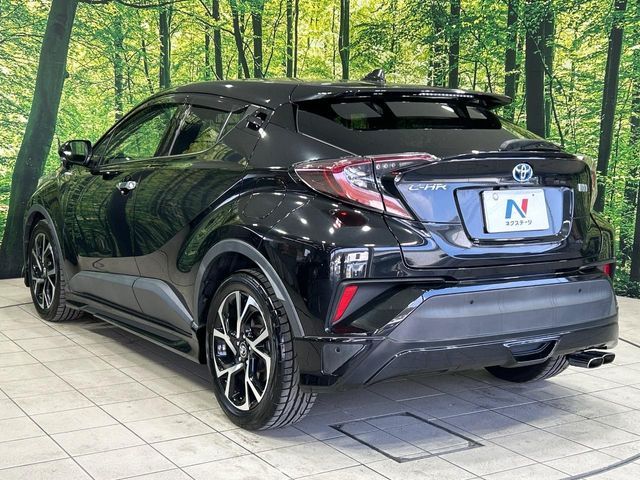 TOYOTA C-HR 2017 Image 31