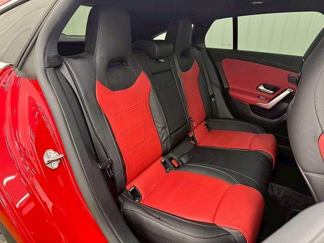 MERCEDES BENZ CLA SH 2019 Image 31