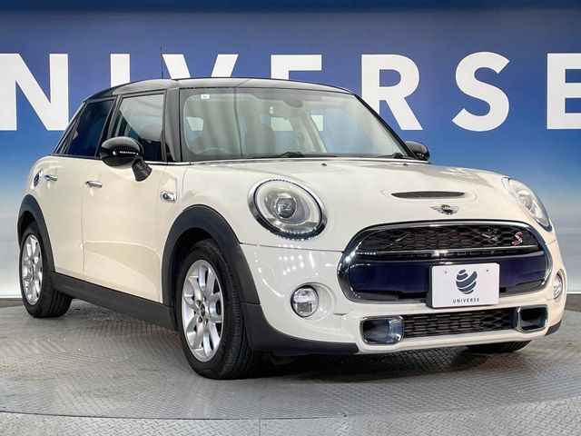 BMW MINI COOPER S 5D 2015 Image 31