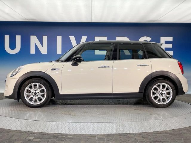 BMW MINI COOPER S 5D 2015 Image 31