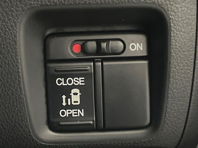 HONDA N BOX 2016 Image 31