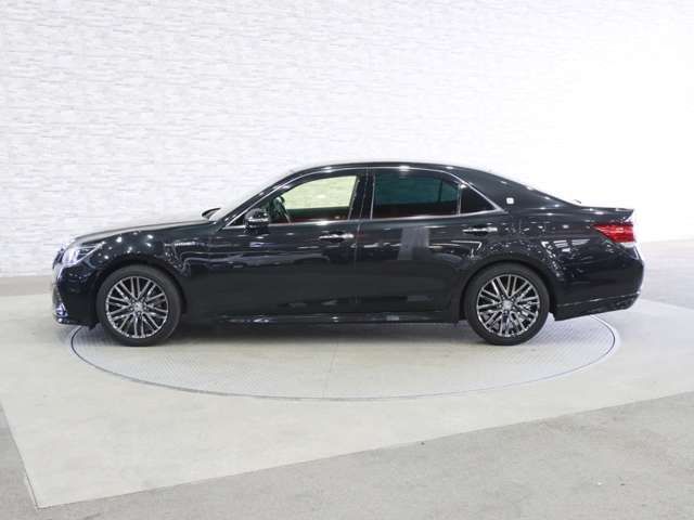 TOYOTA CROWN SEDAN HYBRID 2015 Image 31