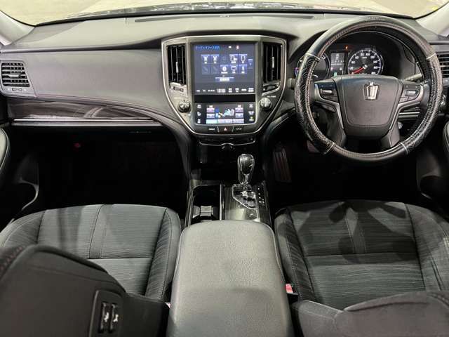 TOYOTA CROWN SEDAN HYBRID 2015 Image 31