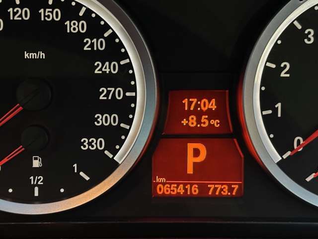 BMW M3 2010 Image 31