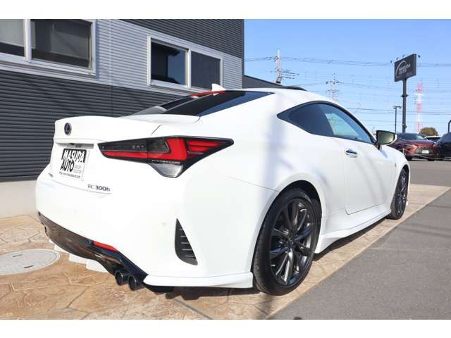 TOYOTA LEXUS RC300H 2022 Image 31