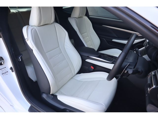 TOYOTA LEXUS RC300H 2022 Image 31