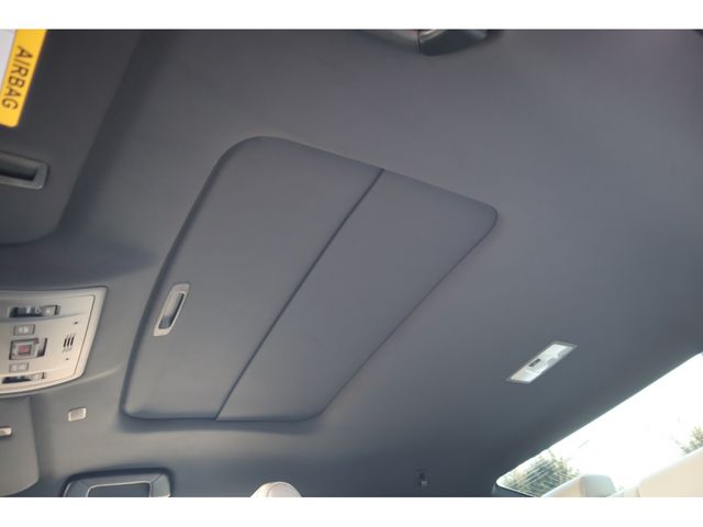 TOYOTA LEXUS RC300H 2022 Image 31