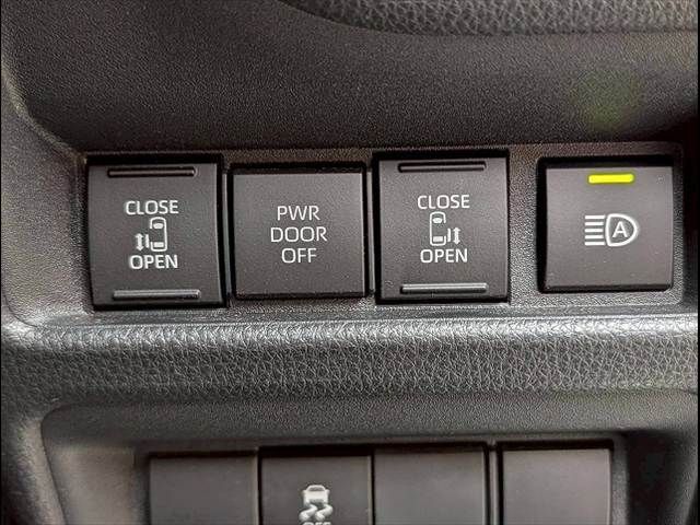 TOYOTA SIENTA HYBRID 2023 Image 31