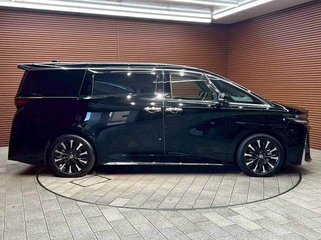 TOYOTA VELLFIRE  HYBRID 2023 Image 31