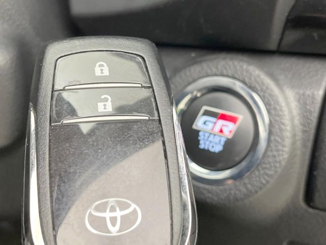 TOYOTA HILUX 4WD 2022 Image 31