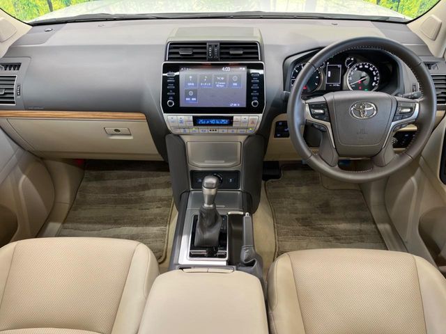 TOYOTA LANDCRUISER PRADO 2023 Image 31