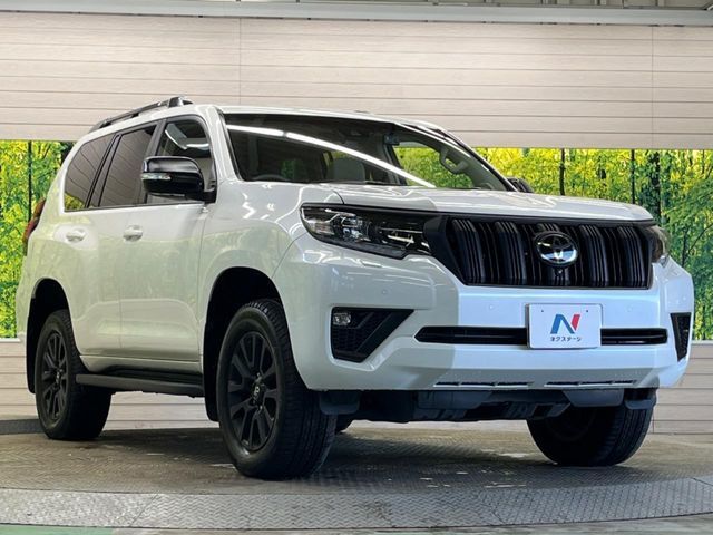 TOYOTA LANDCRUISER PRADO 2023 Image 31