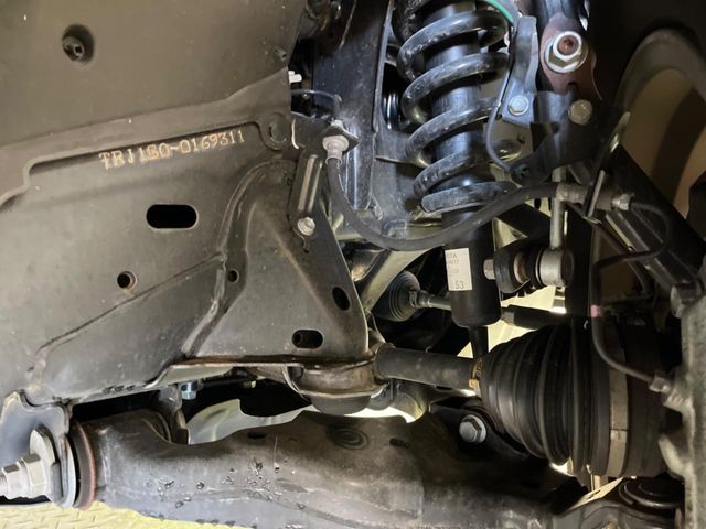 TOYOTA LANDCRUISER PRADO 2023 Image 31