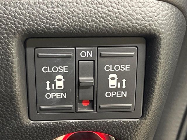 HONDA N BOX CUSTOM 2017 Image 31