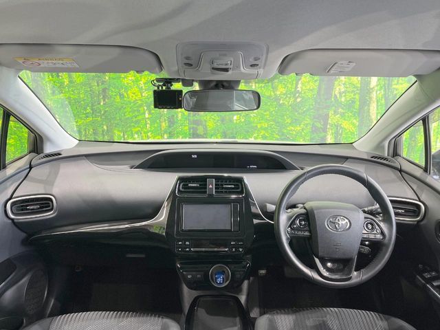 TOYOTA PRIUS PHV 2019 Image 31