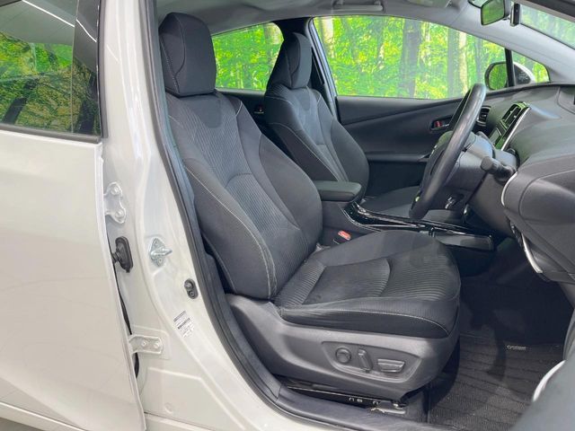 TOYOTA PRIUS PHV 2019 Image 31