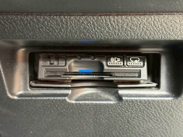 TOYOTA VITZ 2015 Image 31