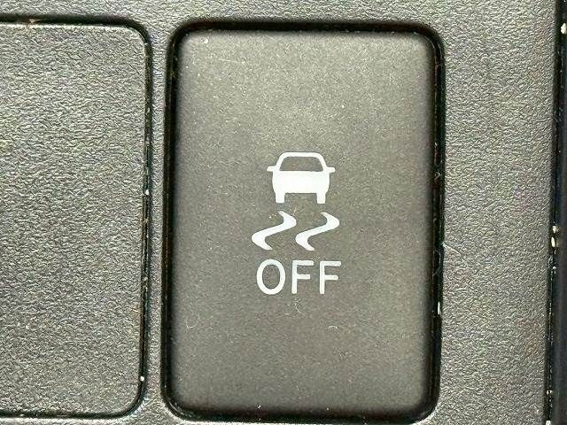 TOYOTA VITZ 2015 Image 31