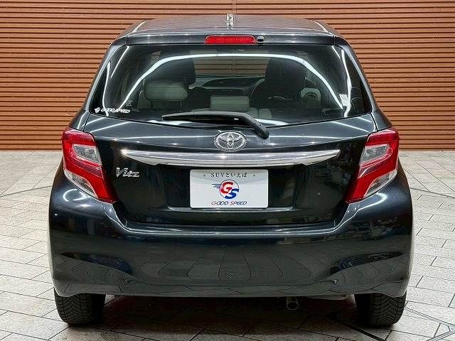 TOYOTA VITZ 2015 Image 31