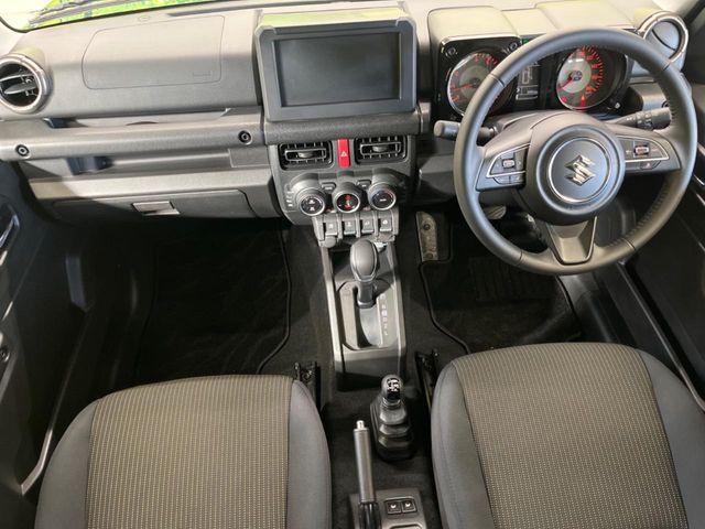 SUZUKI JIMNY NOMADE 2025 Image 31