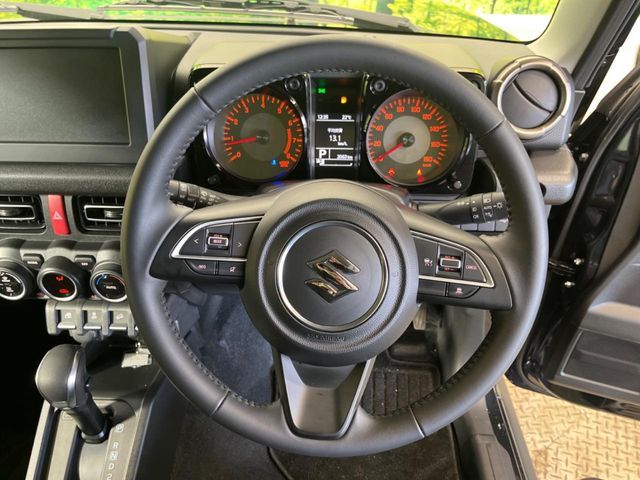 SUZUKI JIMNY NOMADE 2025 Image 31