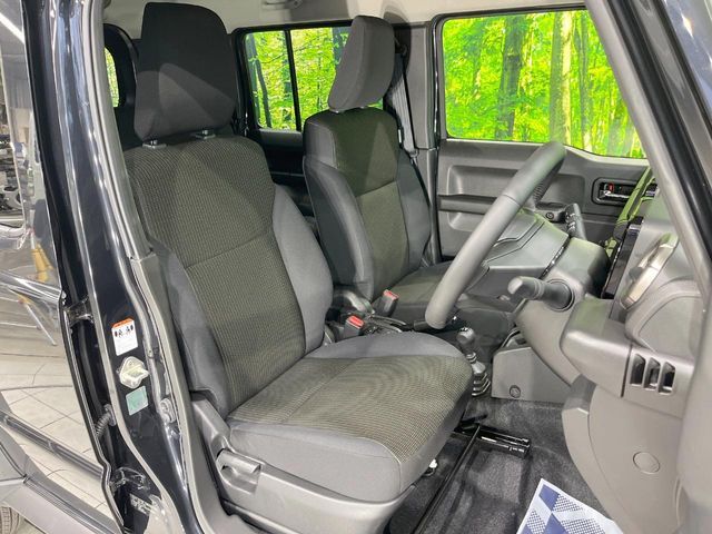 SUZUKI JIMNY NOMADE 2025 Image 31