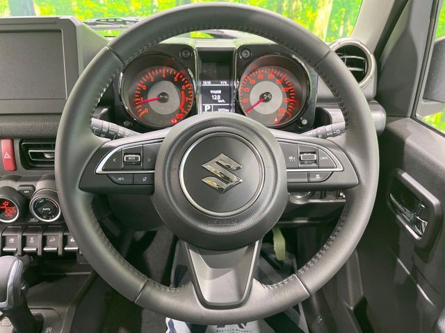 SUZUKI JIMNY NOMADE 2025 Image 31