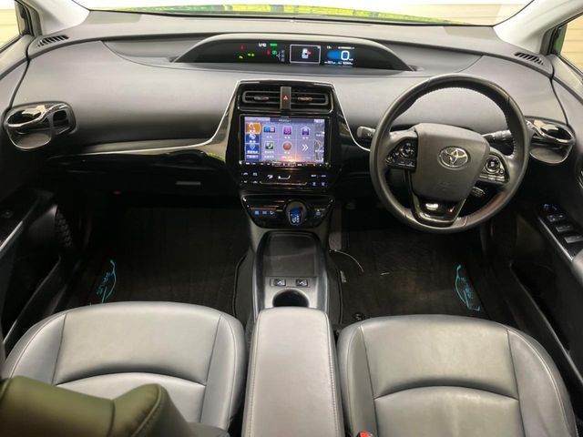 TOYOTA PRIUS 2019 Image 31