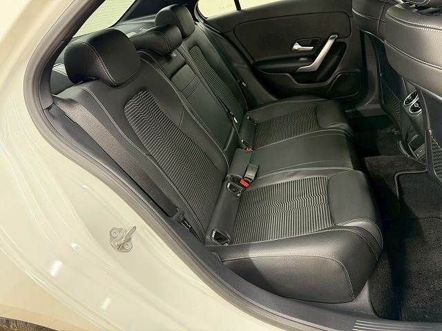 MERCEDES BENZ A CLAS 2019 Image 31