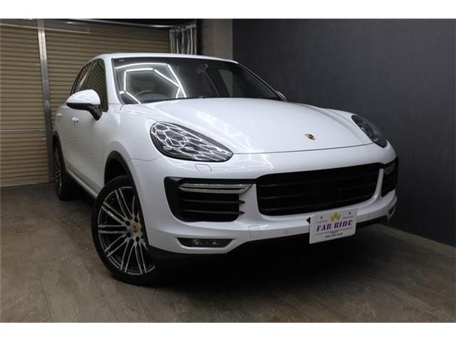 PORSCHE CAYENNE 2015 Image 31