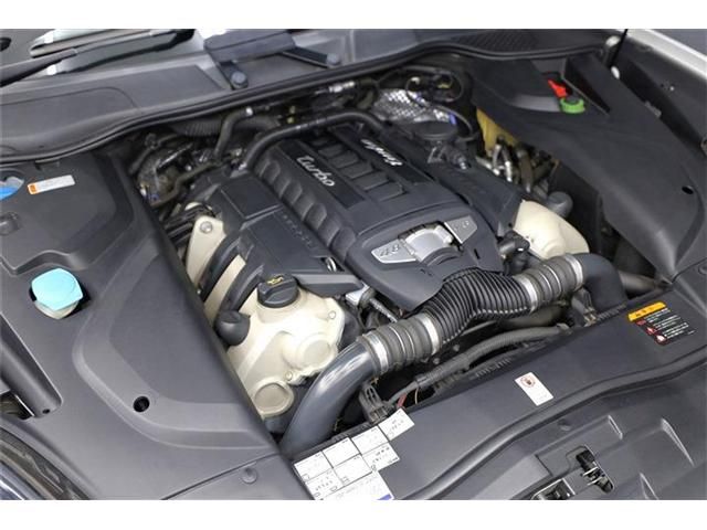 PORSCHE CAYENNE 2015 Image 31