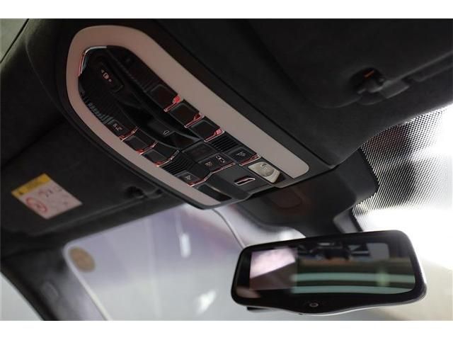 PORSCHE CAYENNE 2015 Image 31