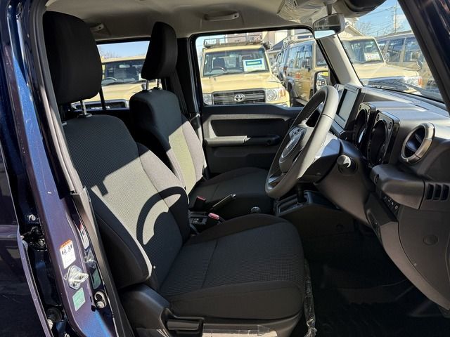 SUZUKI JIMNY NOMADE 2025 Image 31