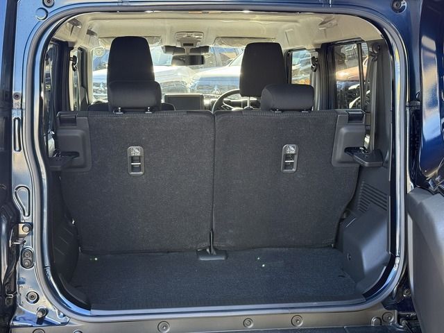 SUZUKI JIMNY NOMADE 2025 Image 31