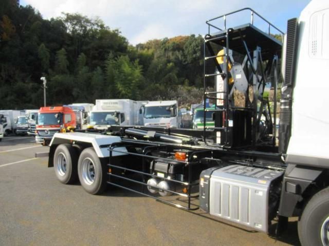 MITSUBISHI FUSOU SUPER GREAT 2025 Image 31