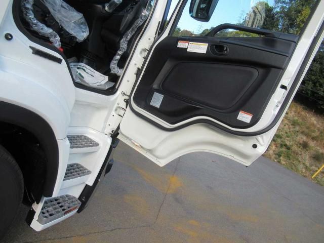 MITSUBISHI FUSOU SUPER GREAT 2025 Image 31