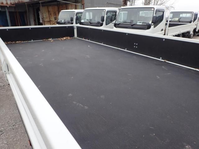 MITSUBISHI CANTER 2025 Image 31