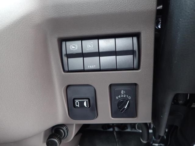 MITSUBISHI CANTER 2025 Image 31