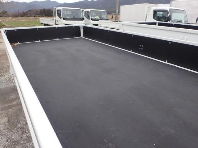 MITSUBISHI CANTER 2025 Image 31