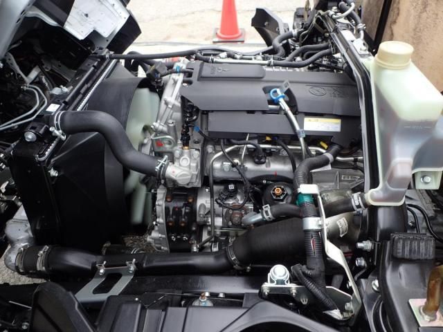 MITSUBISHI CANTER 2025 Image 31