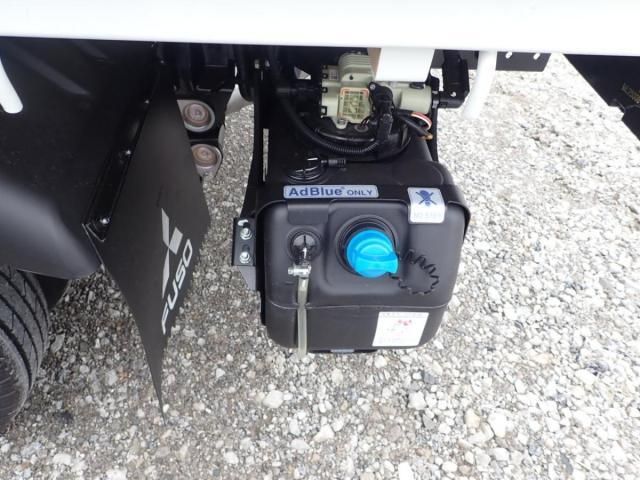 MITSUBISHI CANTER 2025 Image 31