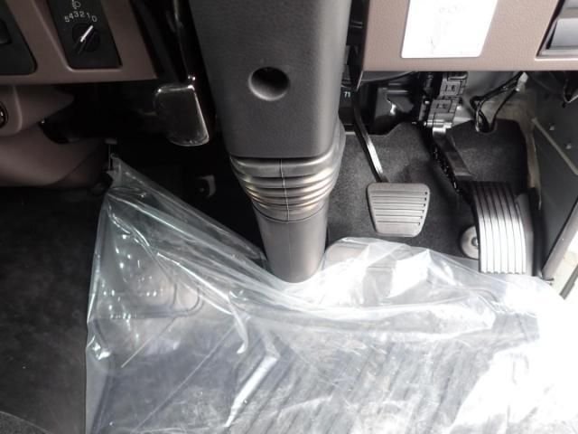 MITSUBISHI CANTER 2025 Image 31